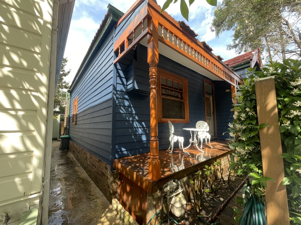 Fishermans Cottage finished front